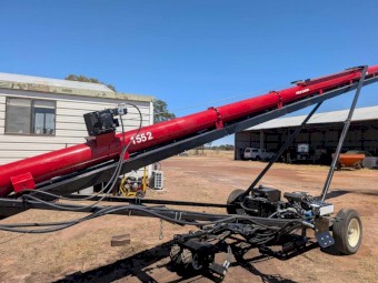 2023 Unitube 1552 Belt Field Loader 