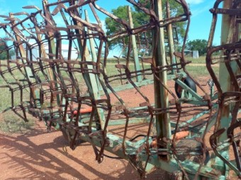 Horwood Bagshaw Hydraulic Harrows