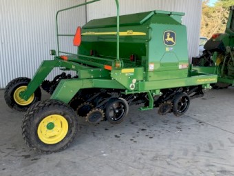 2022 John Deere 1590 seed drill 