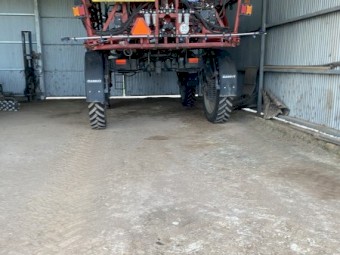 2010 Case IH 4420 Patriot Self Propelled Boom Spray