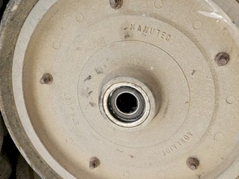 29 x 40cm Manutec Press wheels