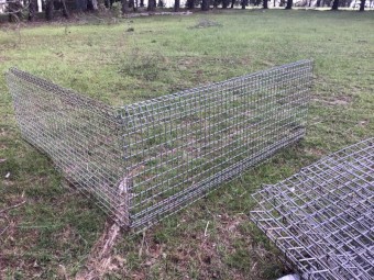 Galvanised roll top mesh  fencing panels 2400x900