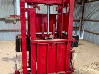 Sunbeam  Hydraulic Wool Press