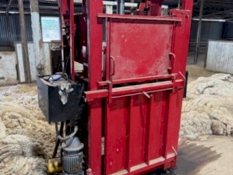 Sunbeam  Hydraulic Wool Press