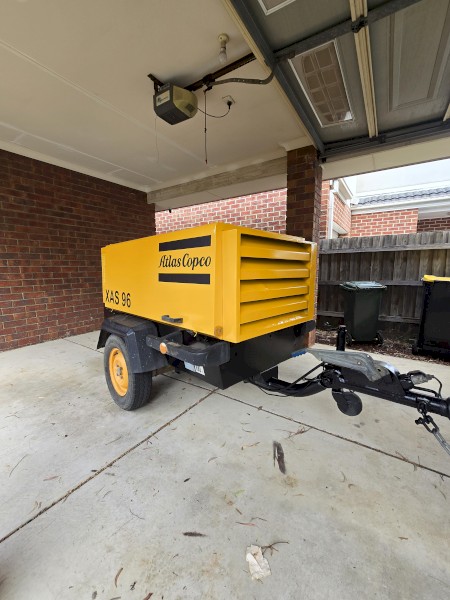 Atlas Copco XAS 96 185CFM + 20m 3/4" Hose & Blowgun