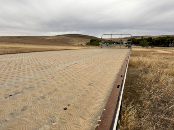 Barker - 45’  Road train flat top