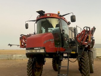 2010 Case IH 4420 Patriot Self Propelled Boom Spray