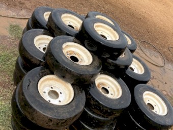 Morris C1 press wheels and paired shanks