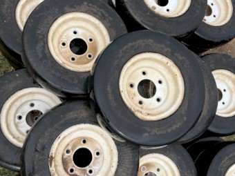 Morris C1 press wheels and paired shanks