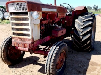 1961 International 660 Tractor 