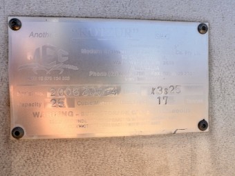 Kotzur 25 cubic metres / 17 tonne pellet silo with blower in excellent condition. 