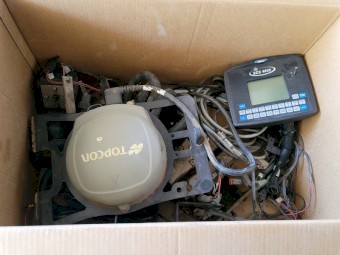 Topcon AGI 4 Receiver and Raven 4600 Spray Controller