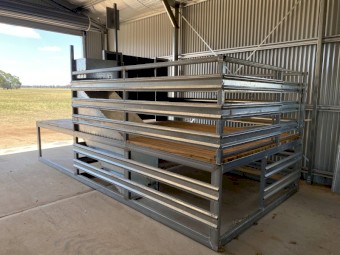 Shearing stand