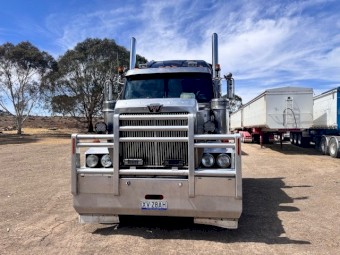 2007 Western Star 4800FS2 and Moore 2017 34x6 TOA  Selling together or will seperate