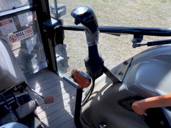 2008 Case IH JX1100U Tractor with Loader