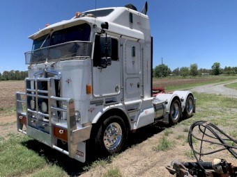 1999 Kenworth K100 G Prime Mover
