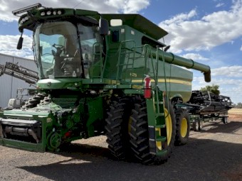 John Deere s670+d65 macdon