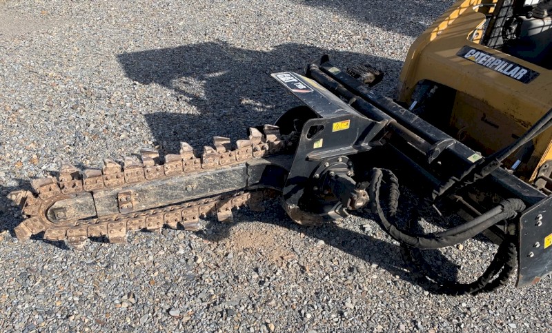 T9B Caterpillar Trencher attachment with manual side shift suit skid steer wheeled loader or track loader