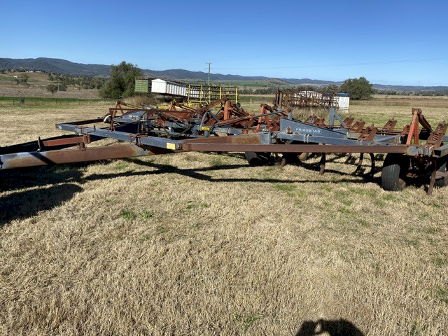 Flexicoil/Friggstad Chisel Plough