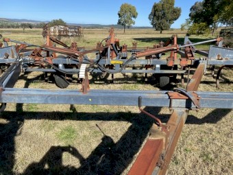 Flexicoil/Friggstad Chisel Plough