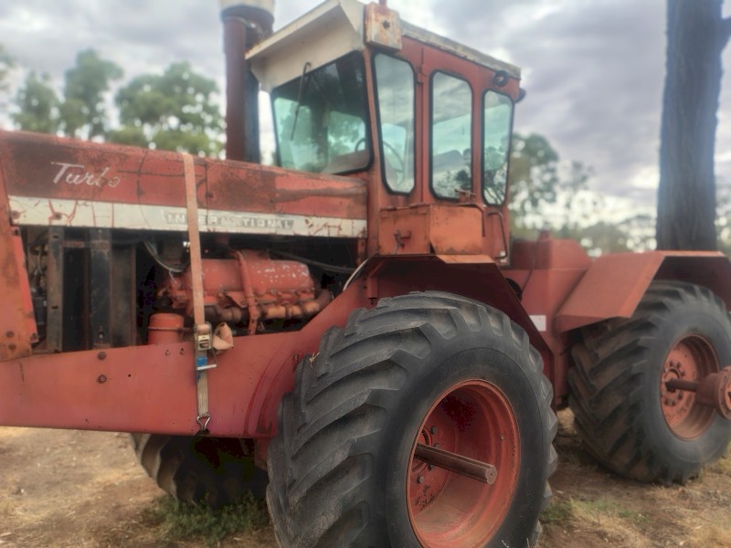 International 4568 Tractor