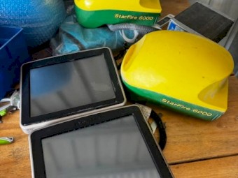 John Deere 2630 & SF6000 GPS