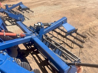 2012 Grizzly Wheel Track Renovator