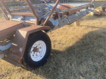 Pearce Offsider Round Bale Feedout Machine