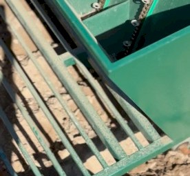 Garmach 5 Row garlic planter for garlic saffron flower bulbs