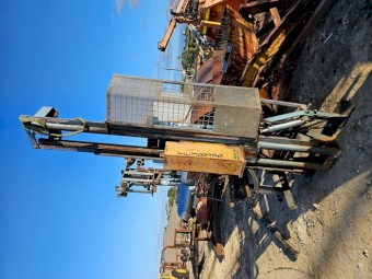 Lyco Hydraulic Post Driver with Hydraulic Sideshift and Hydraulic Auger