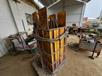 Morton Baker MK2 Wool Press