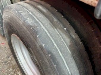 1980 Freighter Curtian Side Trailer