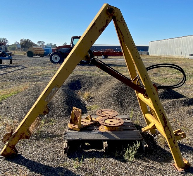 Three Point Hydraulic Lifter