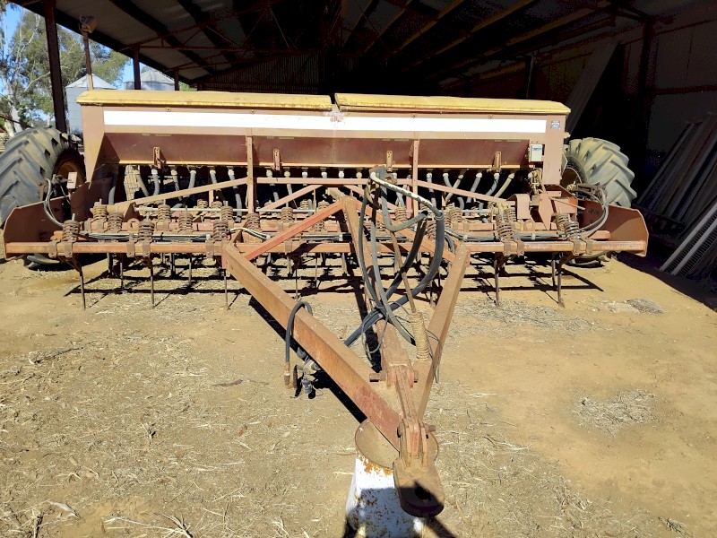 Napier Grasslands 423 combine