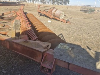 International.1/6  plough