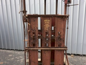 Sunbeam single box electric wool press