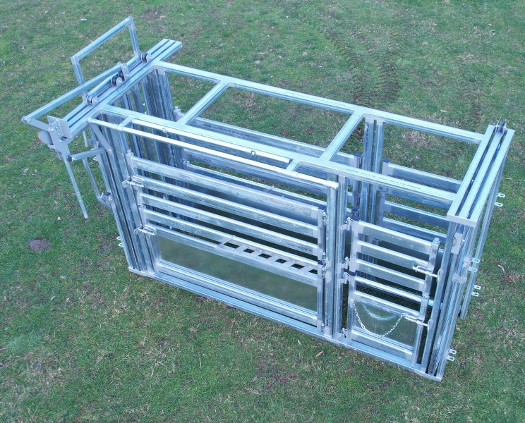 NEW WILLOWDALE HEAVY DUTY VET CRUSH