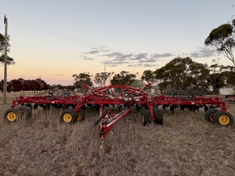 Brand-New Bourgault 3335 Seeder with Quick Depth Adjust (QDA)