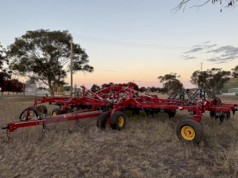 Brand-New Bourgault 3335 Seeder with Quick Depth Adjust (QDA)