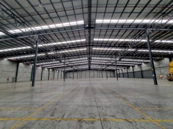 Large Shed near New 10000 Sqm (140M Length, 72M Wide, 10M Eve Height )