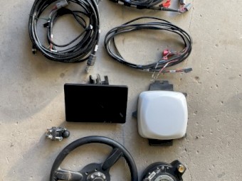 Trimble ez pilot nav900 and 1050 display