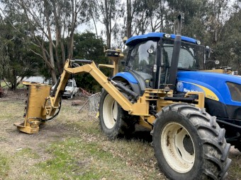 2011 New Holland T6030 