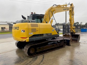 13T SUMITOMO EXCAVATOR LATE MODEL LOW HRS 