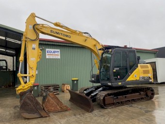 13T SUMITOMO EXCAVATOR LATE MODEL LOW HRS 