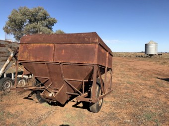 Mobilco grain bin sheep feeder seed bin ferry bin 