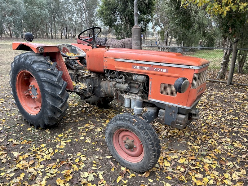 Zetor 4712 Tractor