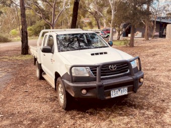 2012 Toyota Hilux Extra Cab, 4x4 Manual, 3.0L Diesel Turbo, Cab Chasis, Steel Tray Ute.