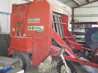 Gehl 1400 Round Baler