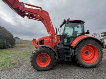 2021 Kubota M7 132 Deluxe Tractor with Loader