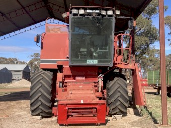 1996 Case IH  1666 & 1010 front